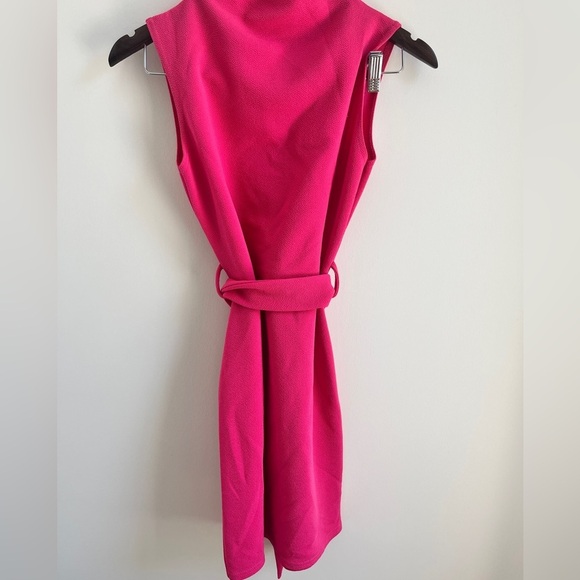 Missguided Mock Neck LANA Shift Dress - Picture 5 of 5